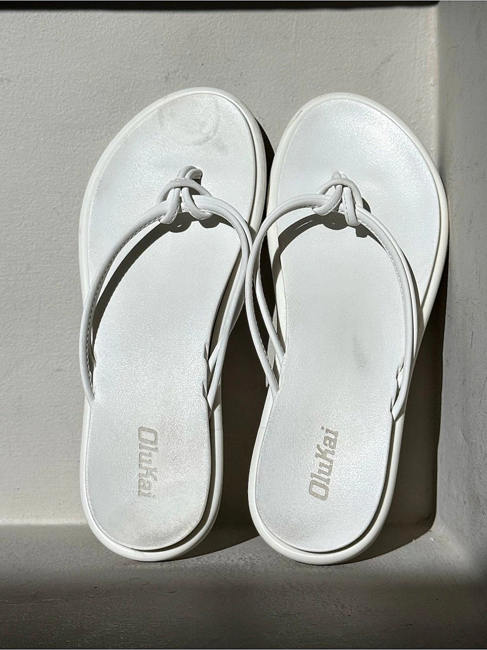 Olukai Honu Thong Sandal White Sandals Size 7